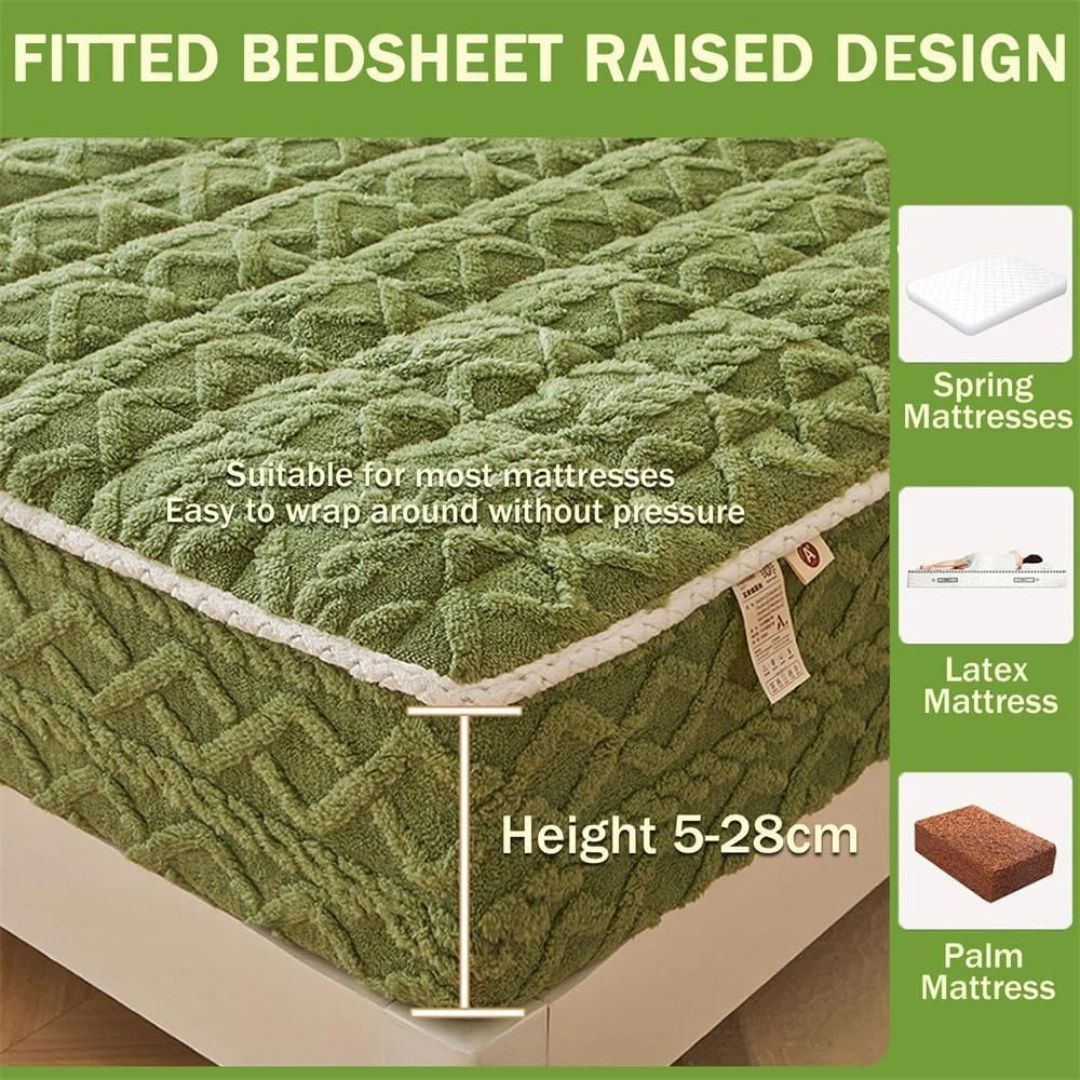 Cozy Coral Fleece Fitted Bedsheets with 2 Pillowcase - Soft Quilted Mattress Cover for Comfort