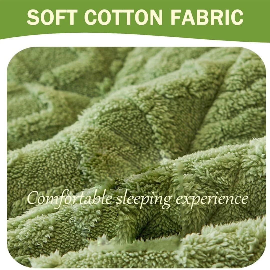 Cozy Coral Fleece Fitted Bedsheets with 2 Pillowcase - Soft Quilted Mattress Cover for Comfort