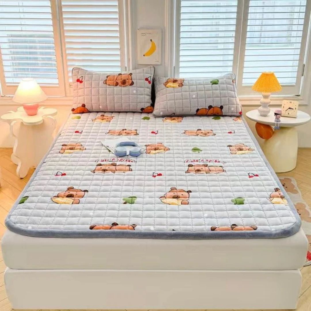 Double Thickened Fitted Mattress Topper, Quilted Mattress Cover, Mattress Protector with Elastic Strap