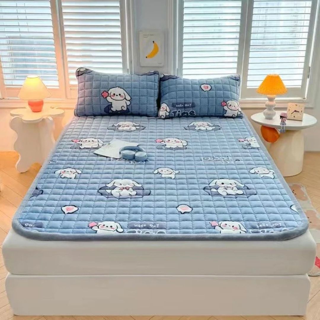 Double Thickened Fitted Mattress Topper, Quilted Mattress Cover, Mattress Protector with Elastic Strap