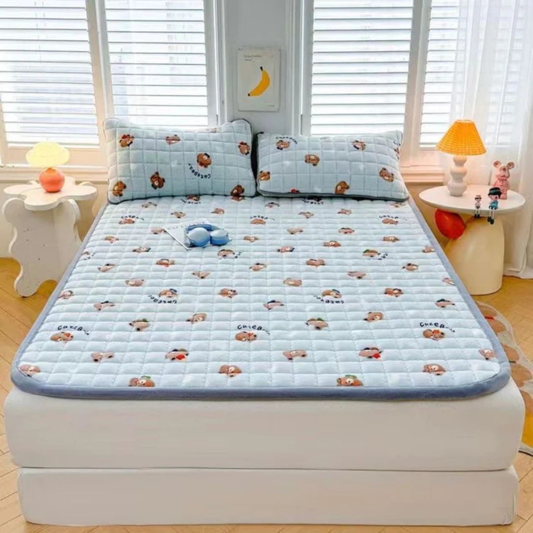Double Thickened Fitted Mattress Topper, Quilted Mattress Cover, Mattress Protector with Elastic Strap